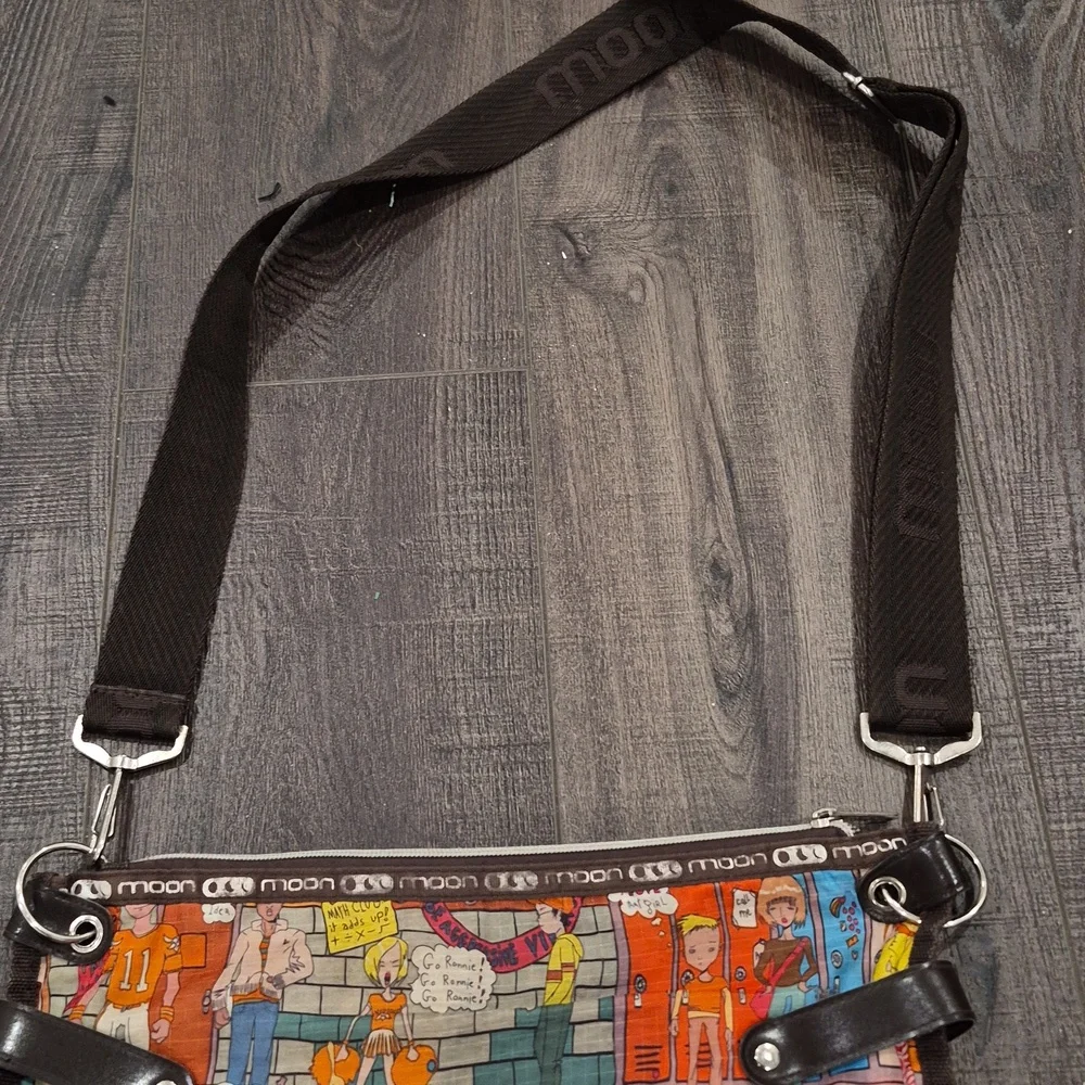 LeSportsac Graphic Print Bag